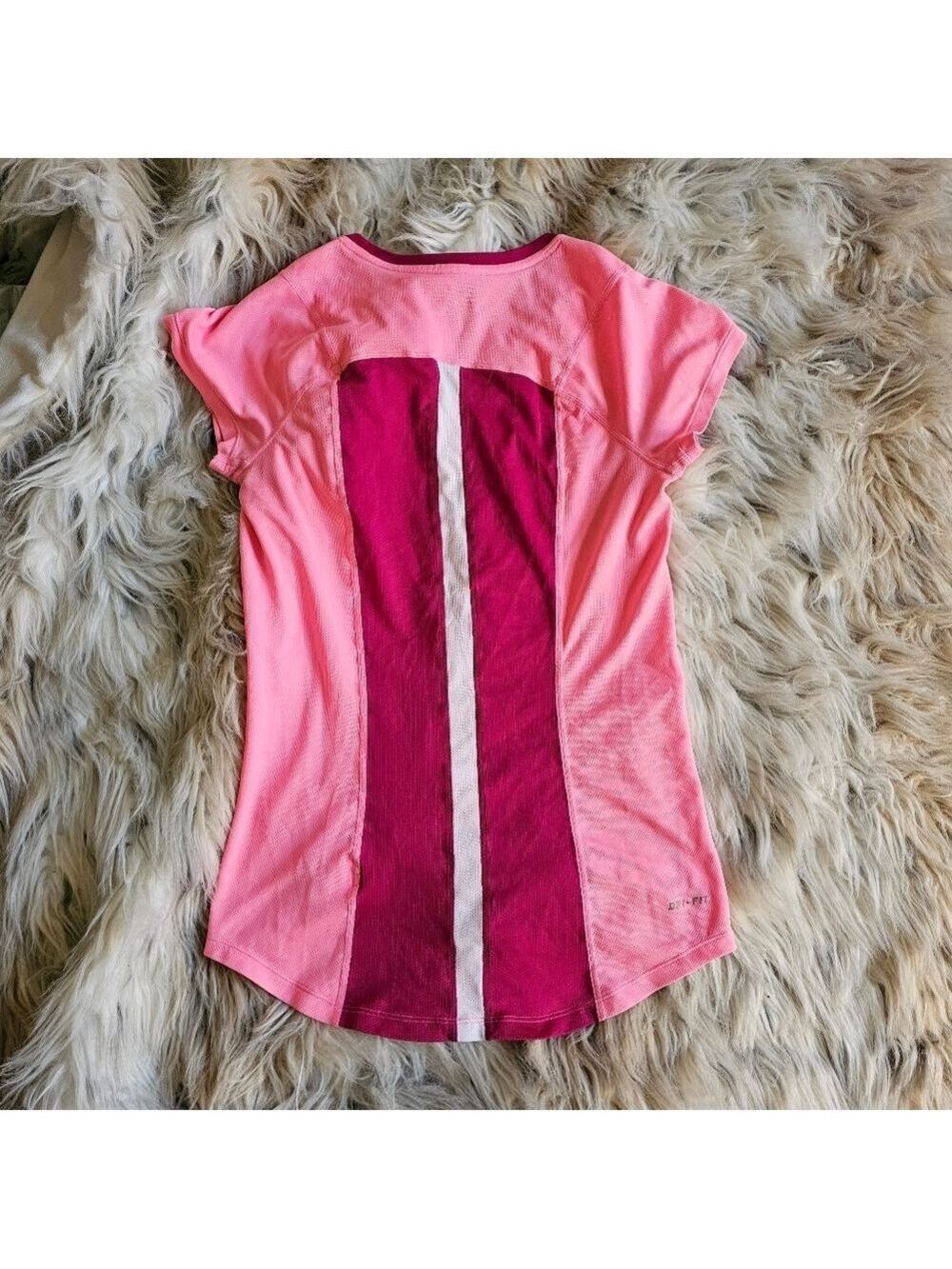 Nike Pink Color Block Athletic Set Top XS Leggings XS Shorts S - Picture 4 of 10